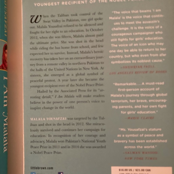 NWT I Am Malala - Book - Picture 3 of 3